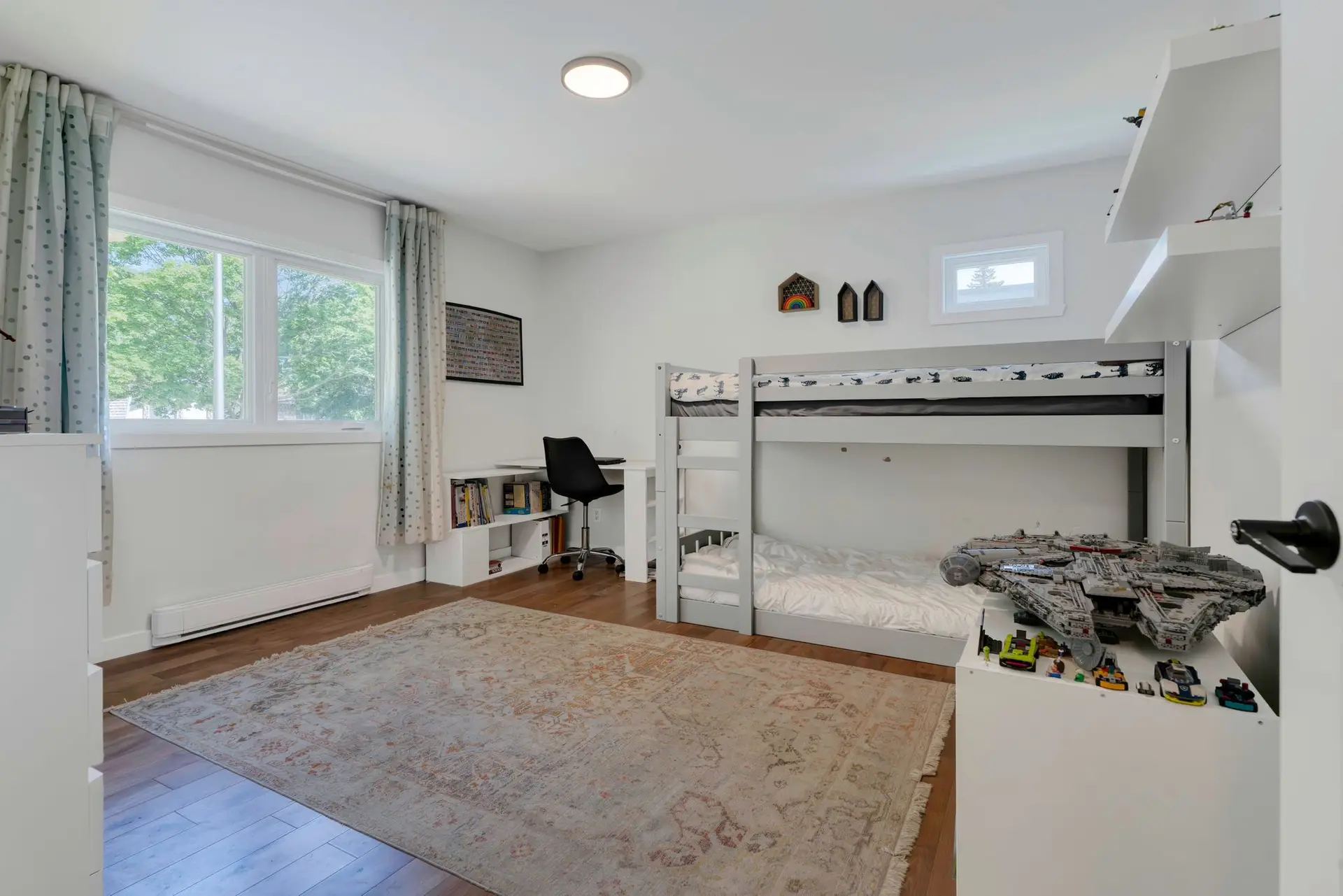 Second bedroom