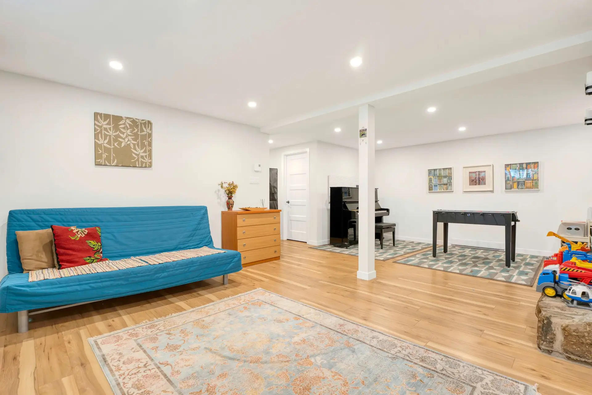 Family room of Candiac bungalow