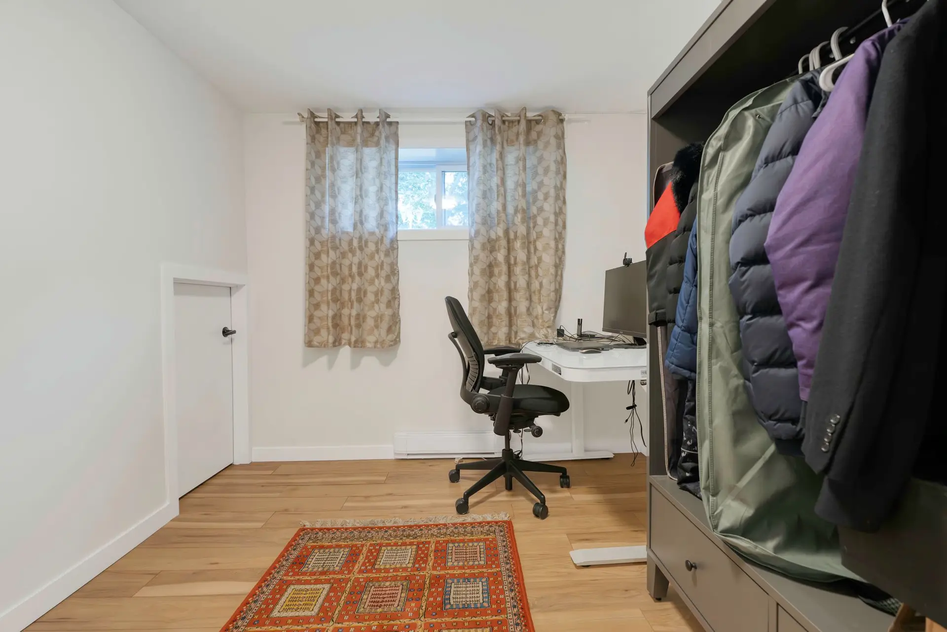 Bedroom / office in basement Candia