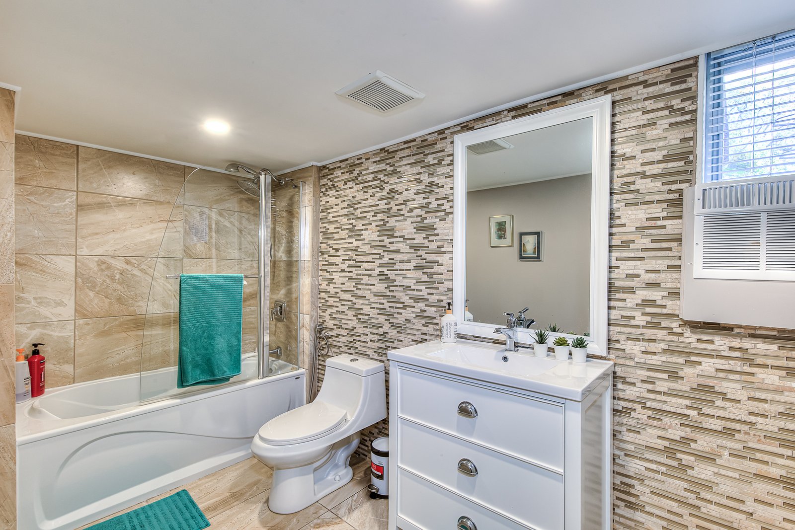 9 Rue Ellerdale, Hampstead, QC H3X 1S3 - MLS #11346260